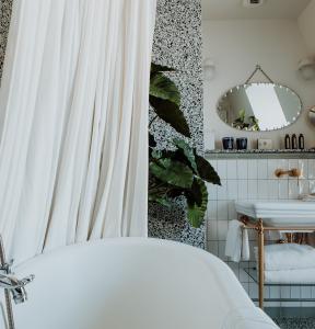 Hotel Monte Cristo Paris